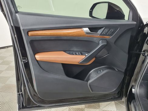 Certified 2021 Audi Q5 2.0T Premium Plus w/ Premium Plus Package image 21