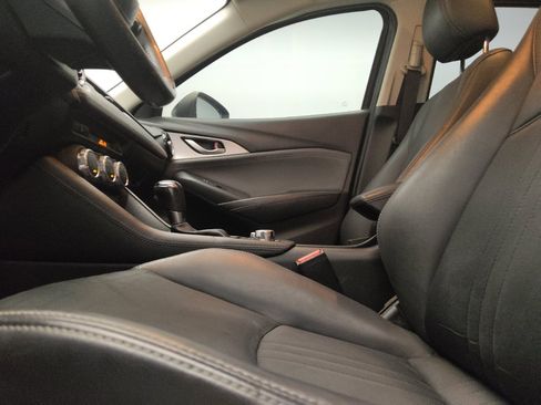 Used 2019 MAZDA CX-3 Touring FWD image 17