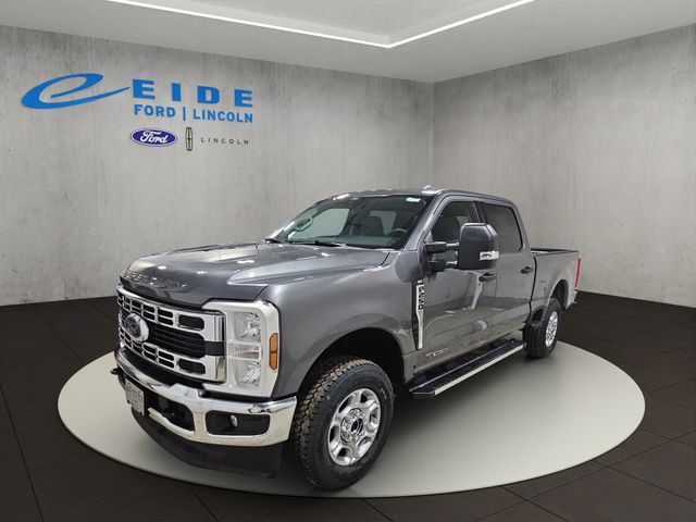 New 2026 Ford F250 XLT w/ FX4 Off-Road Package AWD/4WD image 2