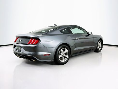 Used 2021 Ford Mustang Coupe image 9