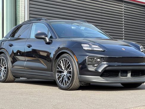 Used 2024 Porsche Macan 4 Electric image 10