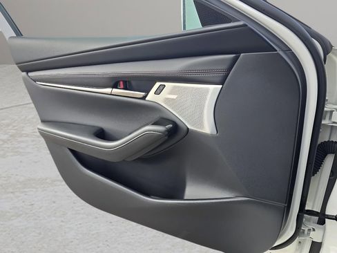 New 2026 MAZDA MAZDA3 2.5 S Hatchback w/ Premium Pkg image 16