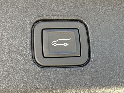Certified 2024 Cadillac Lyriq Luxury RWD image 11