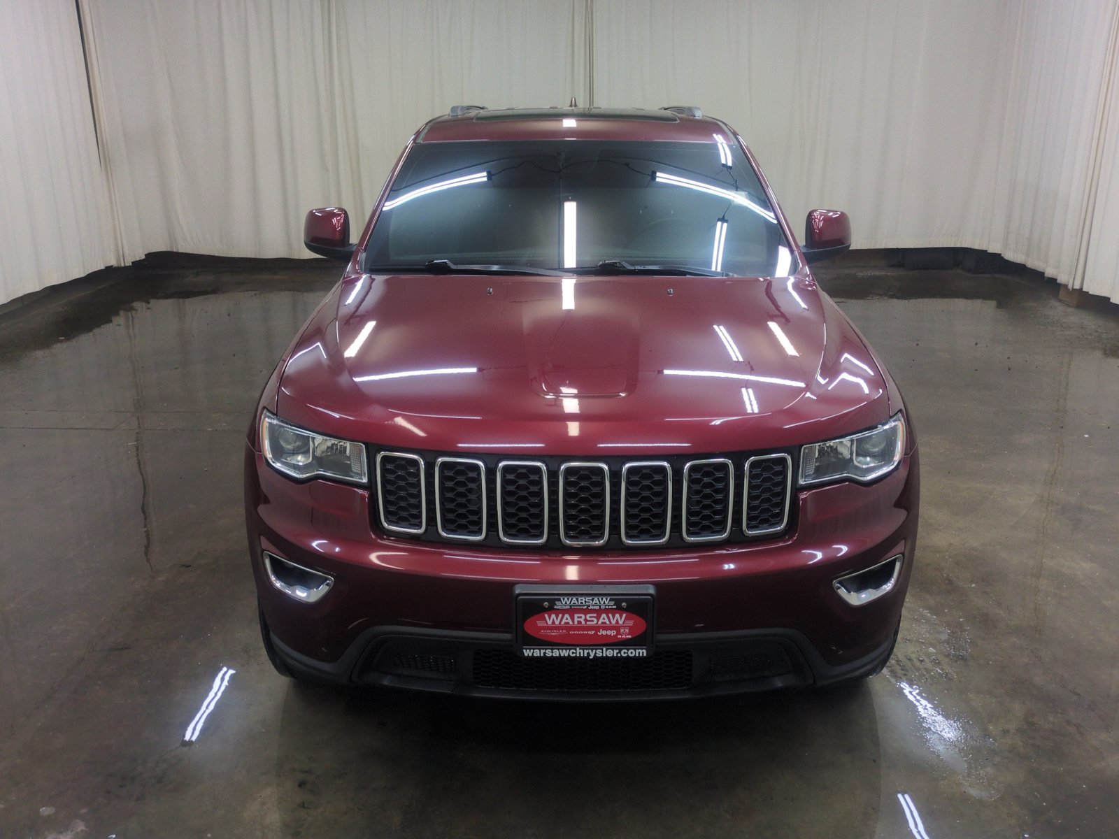 Used 2021 Jeep Grand Cherokee Laredo X AWD/4WD image 2