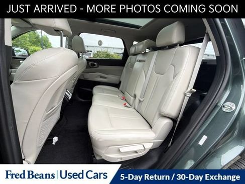 Used 2022 Kia Sorento S w/ Panoramic Sunroof Package AWD/4WD image 13