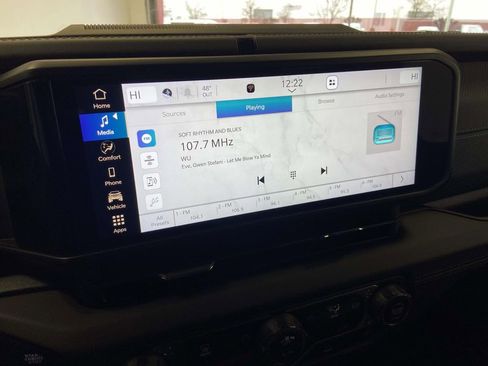 Used 2024 Jeep Wrangler Unlimited Rubicon 4xe image 21