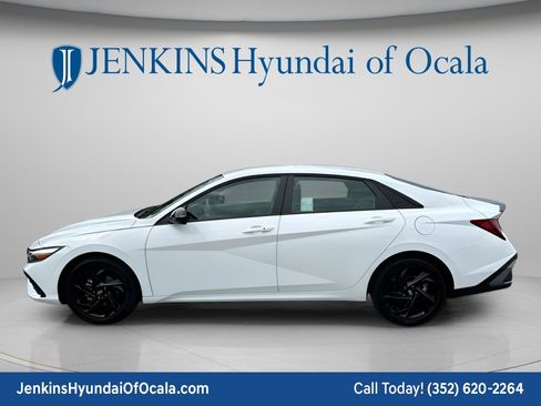 New 2026 Hyundai Elantra Sport FWD image 11