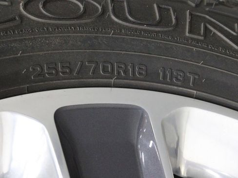 Used 2019 Jeep Wrangler Unlimited Sahara image 33