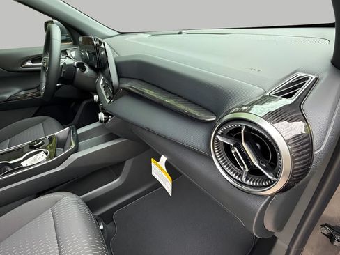 New 2027 Chevrolet Equinox LT w/ Safety and Technology Package FWD image 11