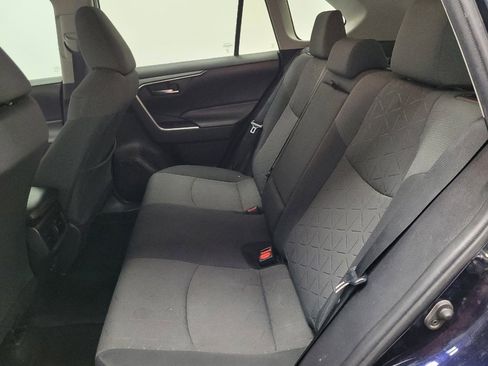 Used 2020 Toyota RAV4 XLE AWD/4WD image 18