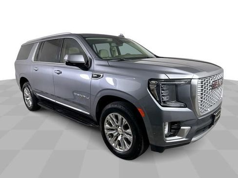 Used 2021 GMC Yukon XL Denali w/ Max Trailering Package AWD/4WD image 2