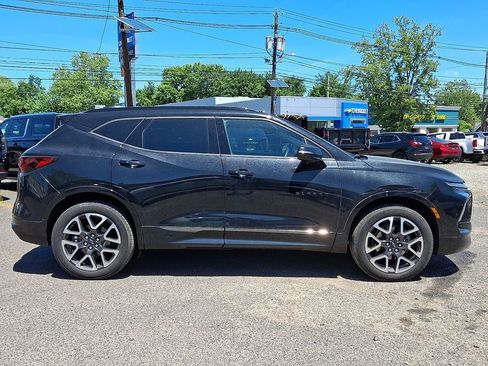 Certified 2023 Chevrolet Blazer RS w/ Enhanced Convenience Package AWD/4WD image 8