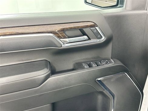 Used 2024 GMC Sierra 1500 Elevation image 28
