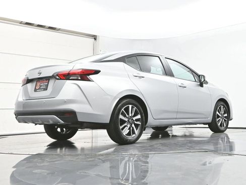 Used 2025 Nissan Versa SV image 25