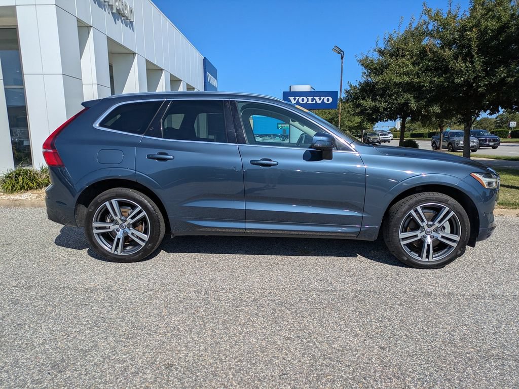 Used 2019 Volvo XC60 T6 Momentum w/ Premium Package AWD/4WD image 3