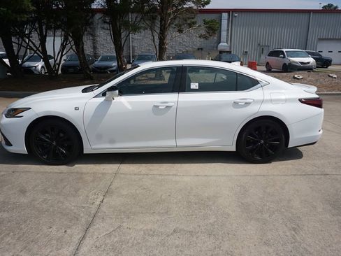 Used 2023 Lexus ES 350 F Sport w/ Accessory Package (Z2) FWD image 19