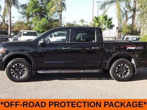 Used 2021 Nissan Titan PRO-4X w/ Pro-4x Convenience Package AWD/4WD image 5