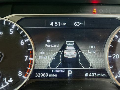 Used 2025 Nissan Pathfinder SV image 19