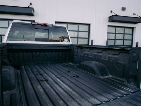 Used 2021 GMC Sierra 2500 SLT w/ SLT Convenience Package image 13