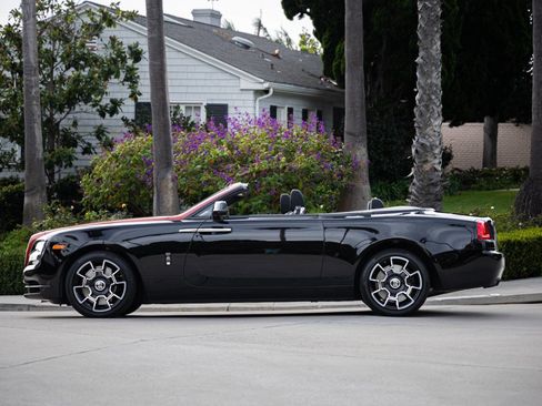 Used 2019 Rolls-Royce Dawn image 6