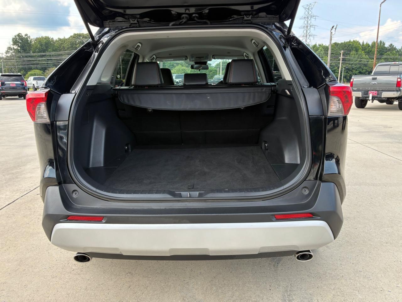 Used 2024 Toyota RAV4 Adventure AWD/4WD image 28