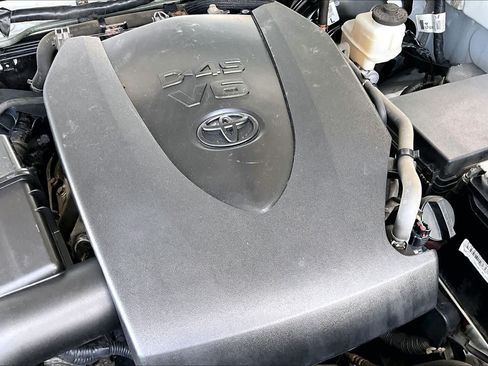 Used 2019 Toyota Tacoma TRD Sport w/ Technology Package AWD/4WD image 30
