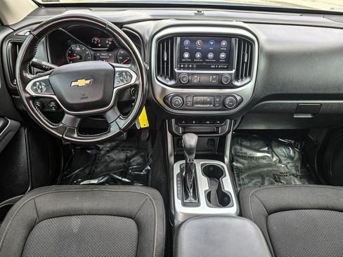 Used 2022 Chevrolet Colorado LT AWD/4WD image 35