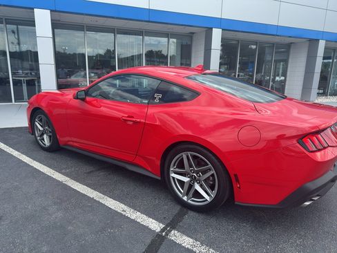 Used 2024 Ford Mustang Premium RWD image 5