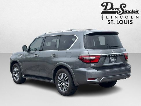 Used 2024 Nissan Armada SL w/ Captain's Chairs Package AWD/4WD image 5