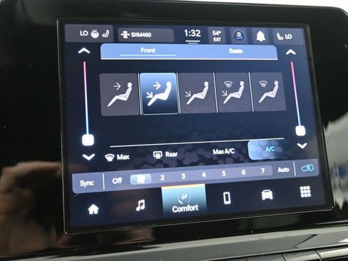 Used 2025 Jeep Compass Latitude w/ Sun & Sound Group image 20