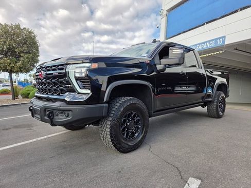 Certified 2024 Chevrolet Silverado 2500 ZR2 w/ ZR2 Bison Edition AWD/4WD image 2