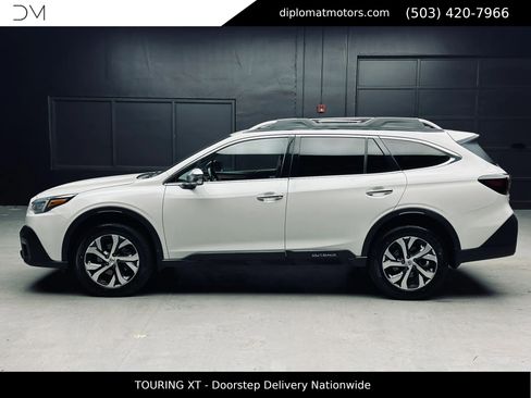 Used 2021 Subaru Outback Touring XT AWD/4WD image 4