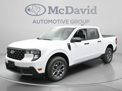 Used 2025 Ford Maverick XLT FWD image 1