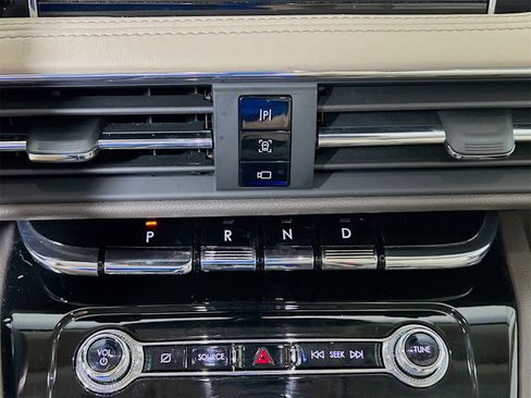 Used 2022 Lincoln Corsair Reserve w/ Elements Package image 20