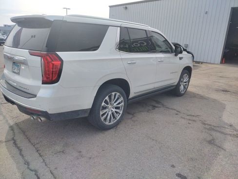 Used 2023 GMC Yukon Denali w/ Max Trailering Package image 3