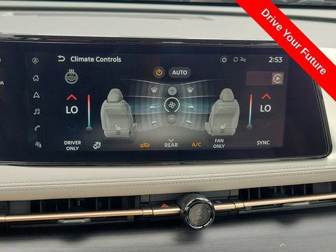 Used 2023 Nissan Ariya FWD image 11