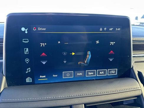 Used 2024 Chevrolet Tahoe Z71 w/ Luxury Package image 27