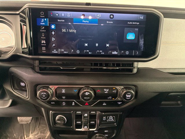Used 2024 Jeep Gladiator Sport AWD/4WD image 26