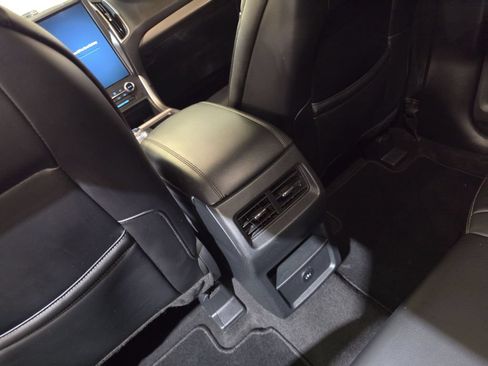 Used 2024 Ford Edge SEL AWD/4WD image 21