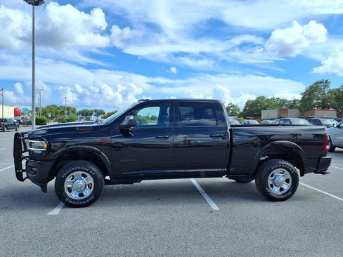 Used 2022 RAM 2500 Laramie w/ Night Edition AWD/4WD image 4