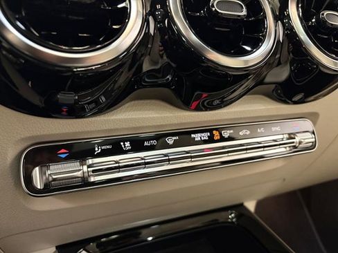New 2026 Mercedes-Benz GLB 250 image 18