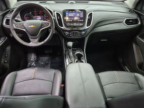 Used 2022 Chevrolet Equinox Premier FWD image 17