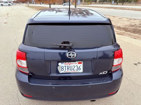 Used 2013 Scion xD image 9
