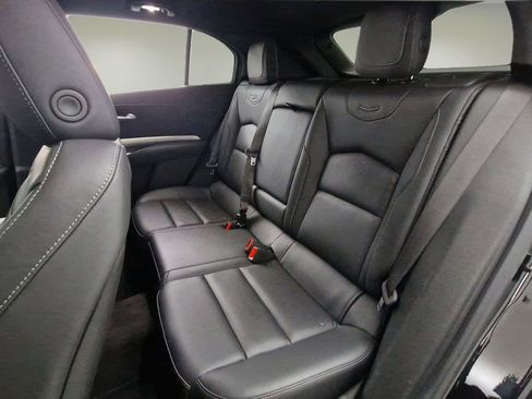 Used 2024 Cadillac XT4 Premium Luxury image 22