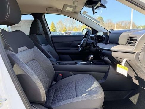 New 2026 Nissan Kicks SV FWD image 9