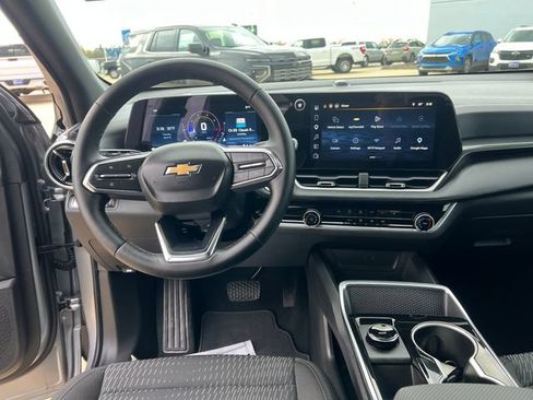 Certified 2026 Chevrolet Equinox LT AWD/4WD image 16