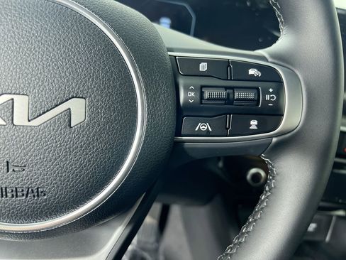 New 2025 Kia K5 EX image 16