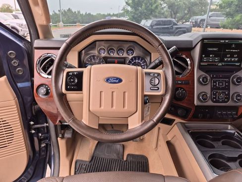 Used 2016 Ford F250 King Ranch w/ FX4 Off-Road Package AWD/4WD image 30