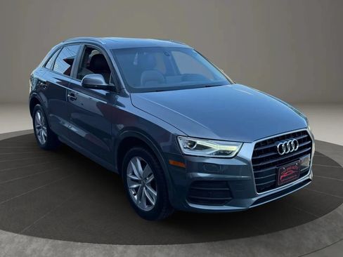 Used 2017 Audi Q3 2.0T Premium w/ Convenience Package AWD/4WD image 3