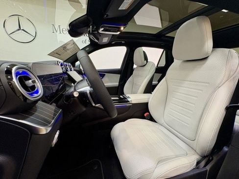 New 2026 Mercedes-Benz GLC 300 GLC 300 image 7